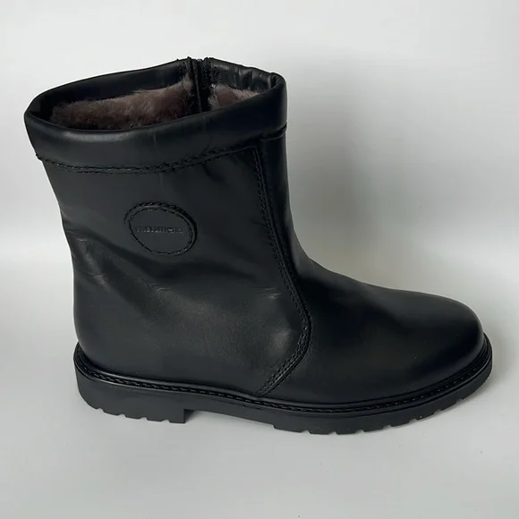 Fretz Sohle Black Leather Ankle Side Zipper Boots NWT - 8 - Picture 3 of 12